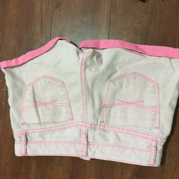 Pink shorts - Picture 2 of 3